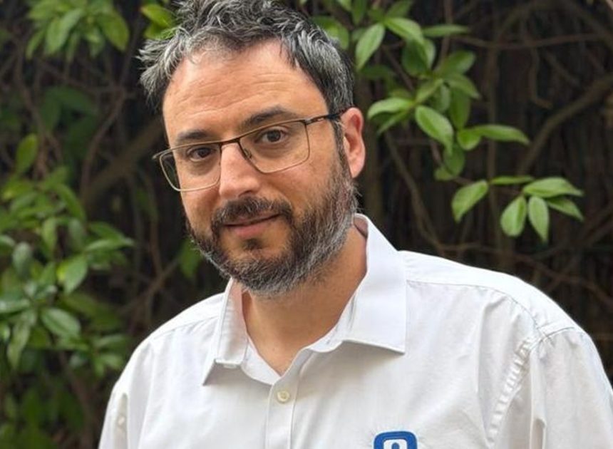 Eduardo cede a la Administración su herramienta para delatar vertidos ilegales: «Le dedico todo mi tiempo libre»