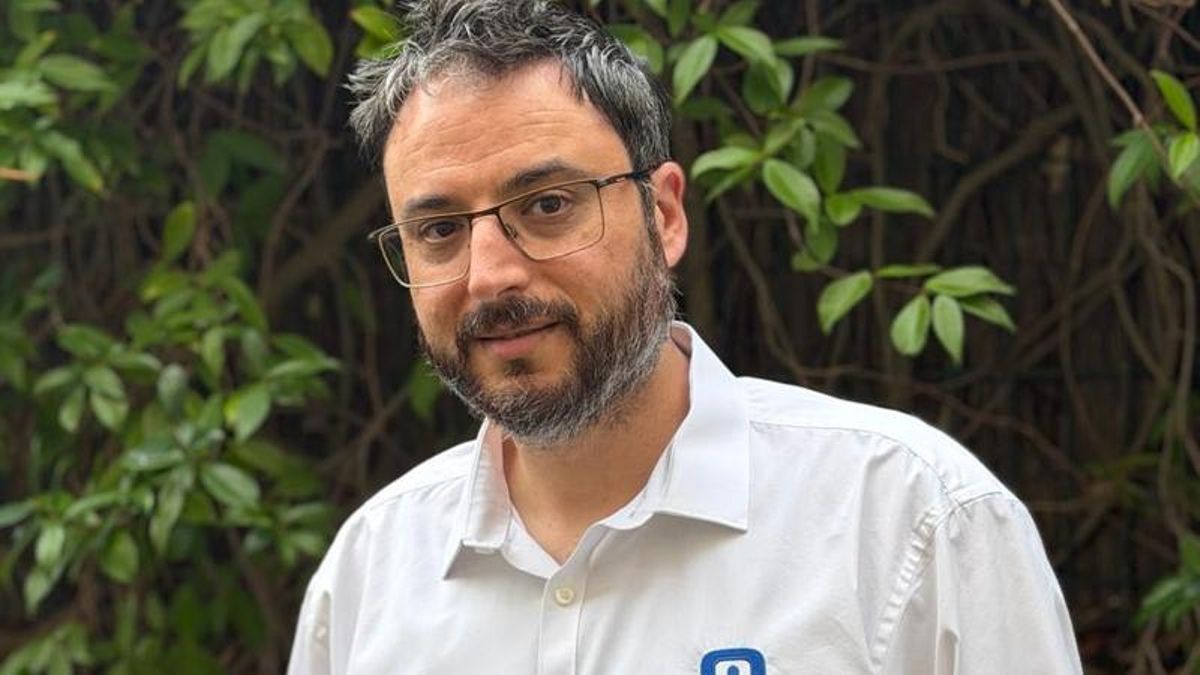 Eduardo cede a la Administración su herramienta para delatar vertidos ilegales: «Le dedico todo mi tiempo libre»