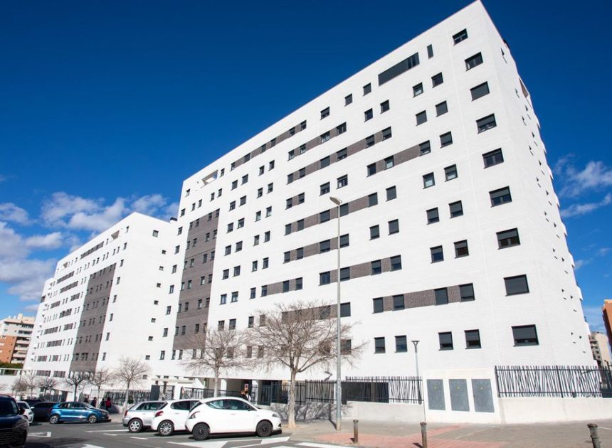 Una interventora de la Generalitat con 70.000 euros de sueldo también adquirió una VPO de Alicante que ganaron cargos del PP