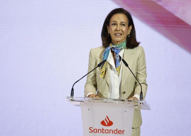 Santander cae un 3,5% en bolsa tras la compra de Webster, beneficio récord y 5.000 millones en recompra de acciones