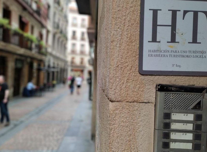 El número de viviendas turísticas cae un 12,4% en un año