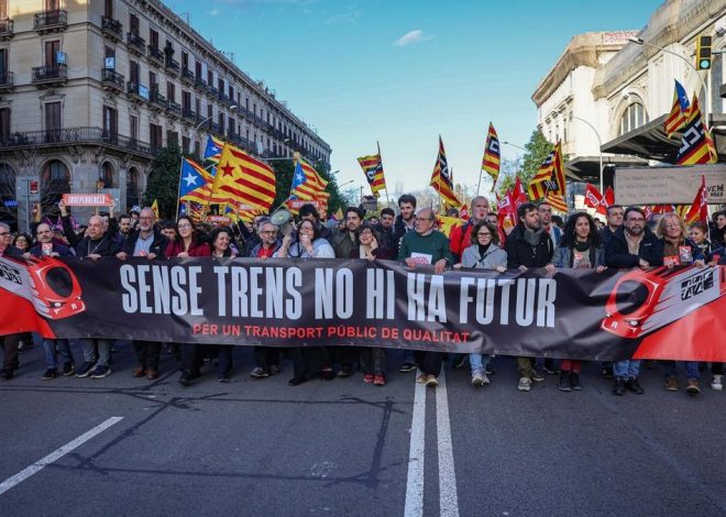 Los usuarios de Rodalies se manifiestan en Barcelona para reclamar un cambio «radical» en el servicio ferroviario