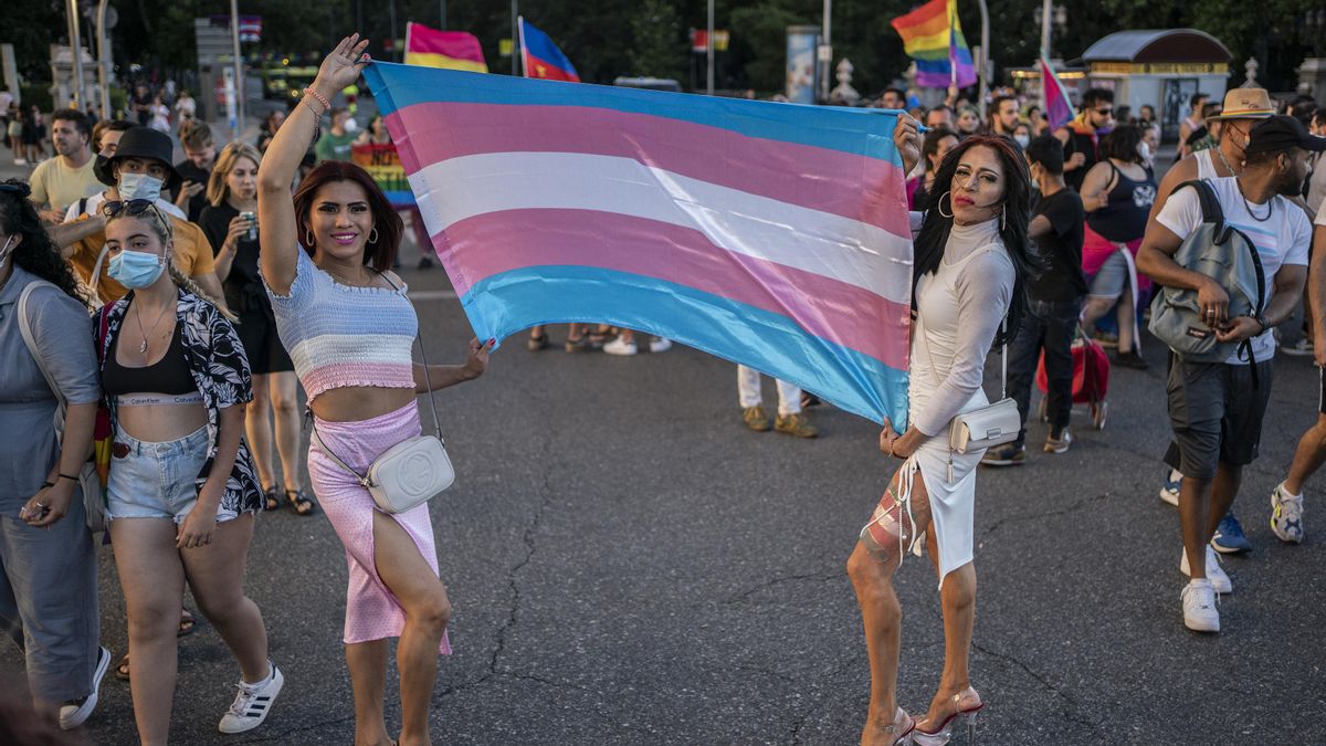 Sumar reclama al Gobierno que cumpla la Ley Trans para garantizar el cambio de sexo legal de los extranjeros