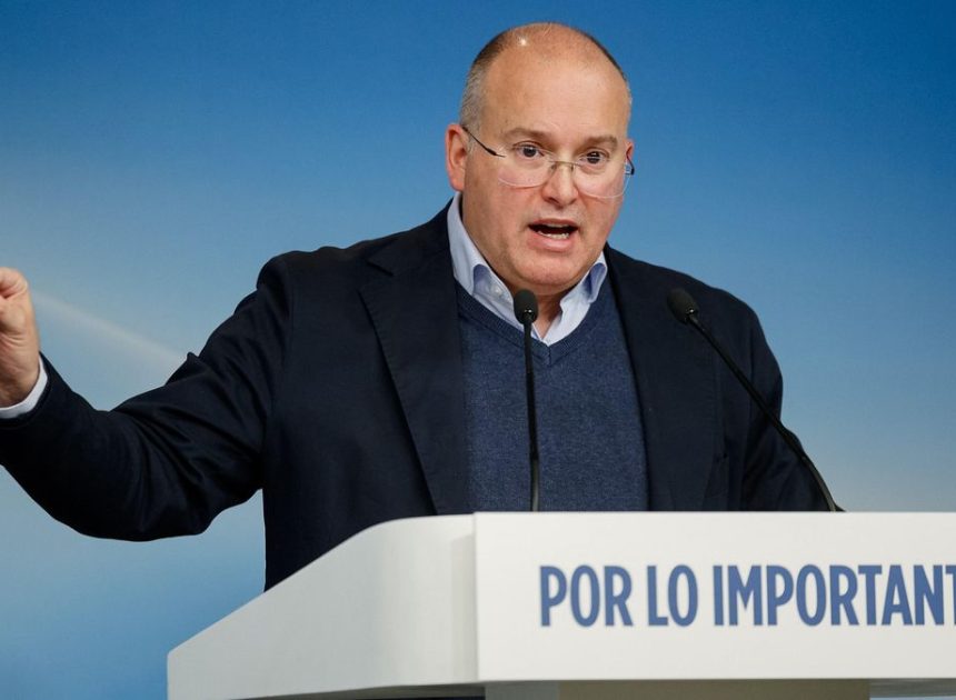 Miguel Tellado elogia la «valentía» de Vito Quiles y lo compara con el Gran Wyoming