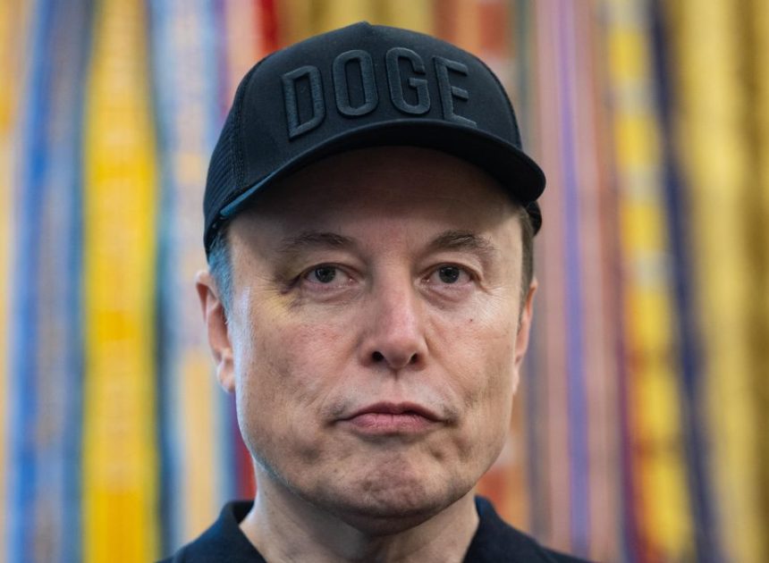 La Fiscalía de París registra la sede de ‘X’ en Francia y convoca a Elon Musk para interrogarlo