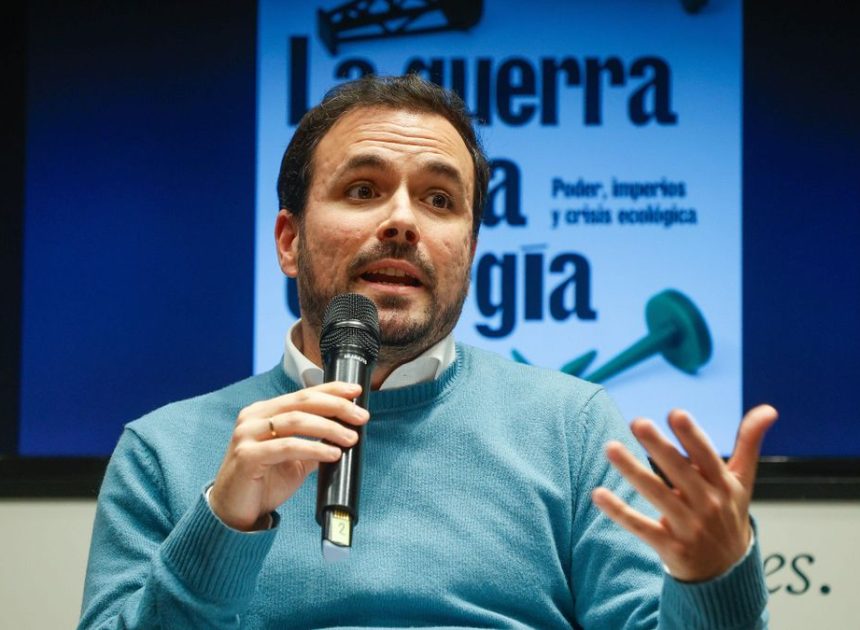 Alberto Garzón publica ‘La guerra por la energía’: «Trump también ha entendido que los recursos del planeta son finitos»