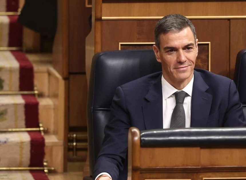 Sánchez acusa a Feijóo de crear «zozobra» y «angustia»: «¿La moderación? ¿Se la han robado Ayuso, Abascal y Vito Quiles?»