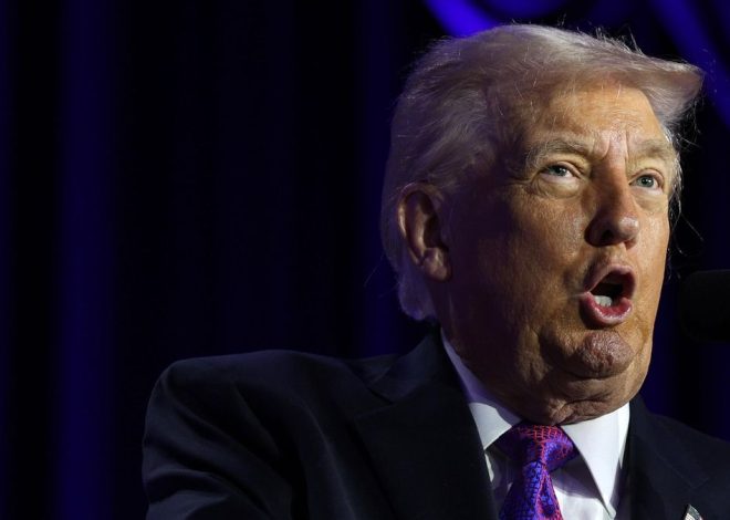 Trump redobla sus ataques contra Europa: «Se está destruyendo a sí misma»