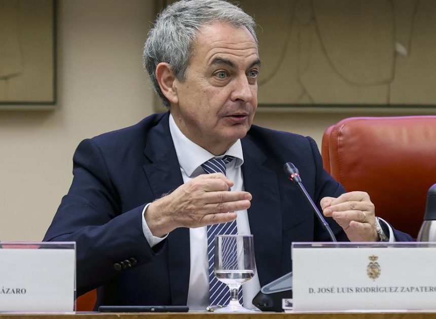 El juez Piña rechaza la querella de HazteOir contra Zapatero después de preguntarle a la Fiscalía