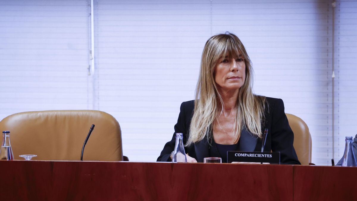 El juez Peinado pide a la Policía que rastree los vuelos realizados por Begoña Gómez y su asesora en los últimos siete años