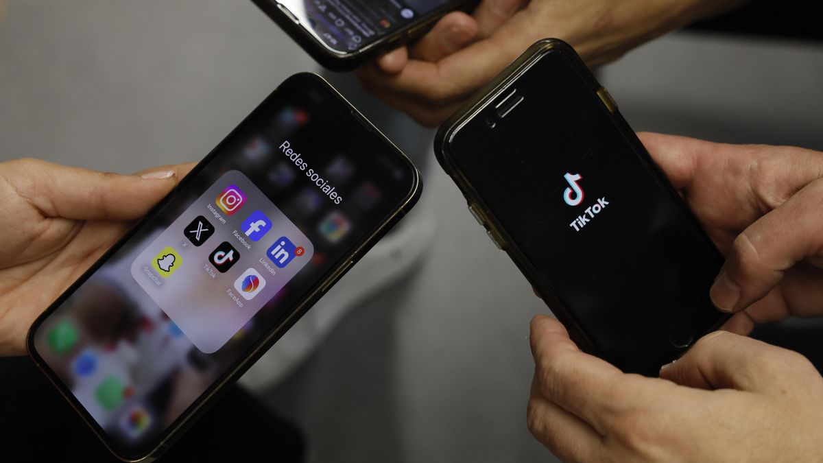 Menores en redes sociales que no son ni tan redes ni tan sociales