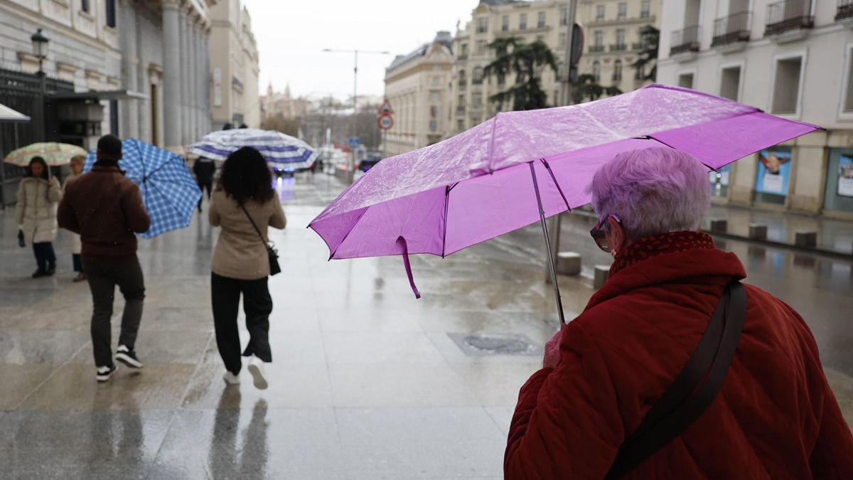 La Comunidad de Madrid arranca la semana con cielos muy nubosos y lluvias más intensas en la Sierra