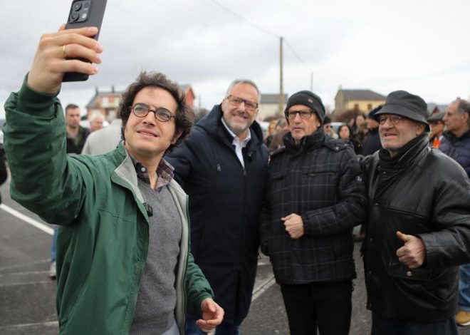 El PSOE denuncia que el diputado de Vox Figaredo pidió el voto telemático por paternidad pero acudió a un acto electoral